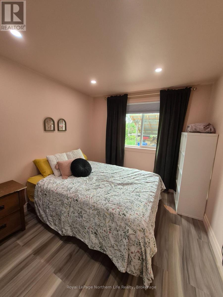 1856 PAPINEAU ROAD - 29