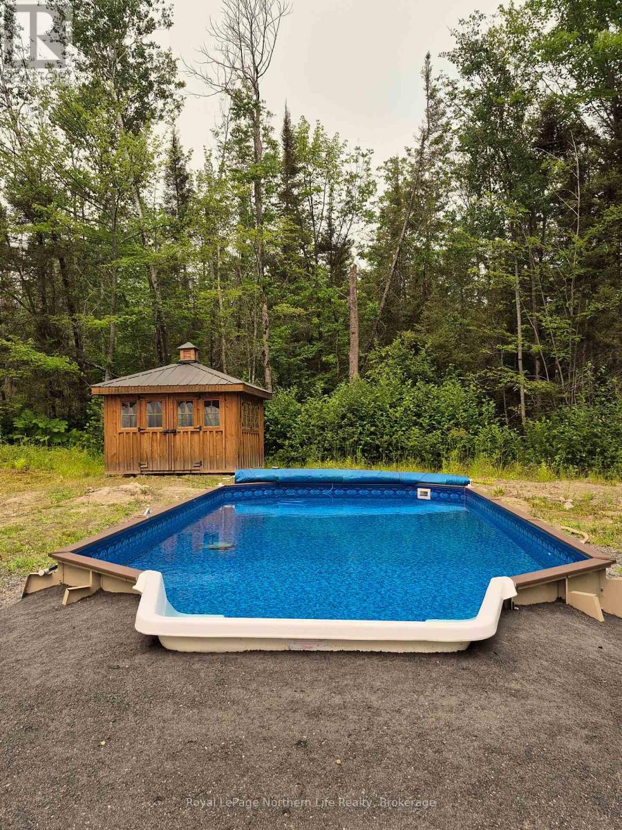 1856 PAPINEAU ROAD - 37