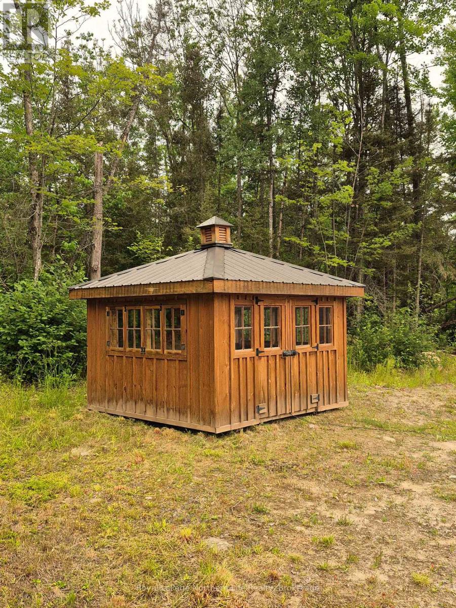 1856 PAPINEAU ROAD - 38