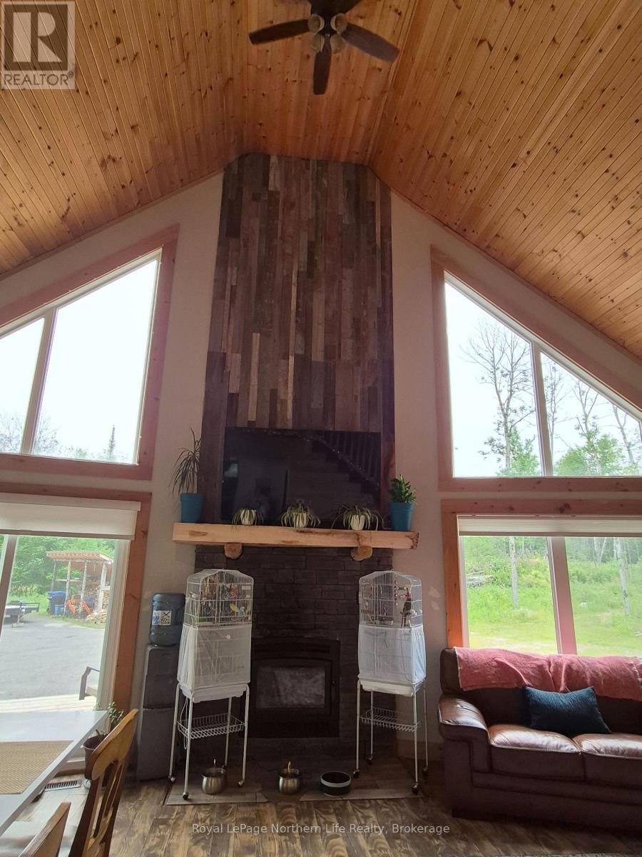 1856 PAPINEAU ROAD - 5