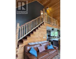 1856 Papineau Road, Papineau Cameron, ON P0H1V0 Photo 10
