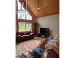 1856 Papineau Road, Papineau Cameron, ON P0H1V0 Photo 9