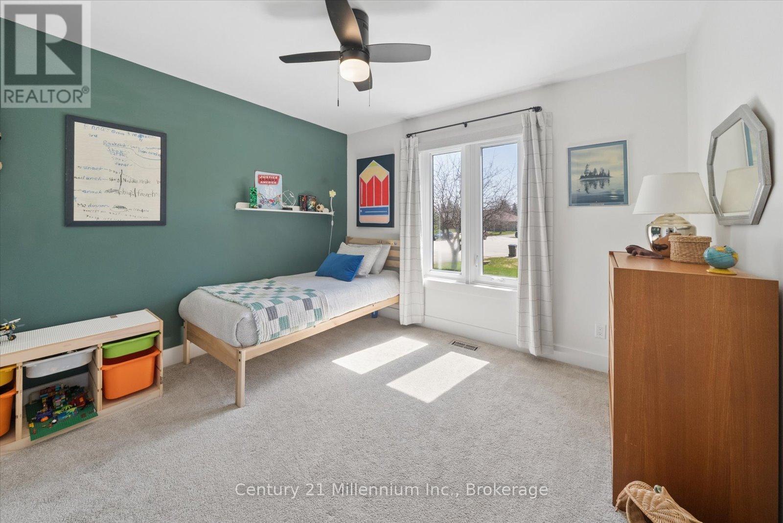 4 BLACKBURN AVENUE - 27