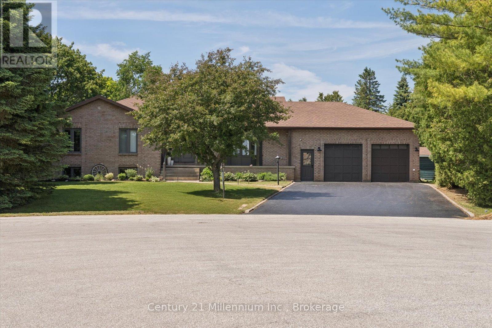 4 BLACKBURN AVENUE - 3
