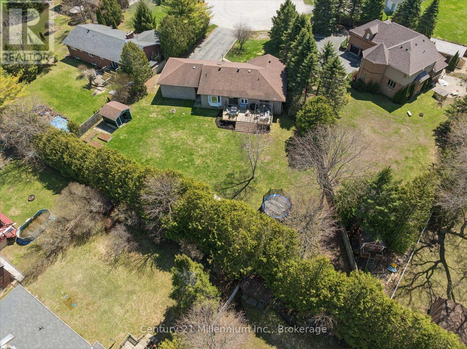 4 BLACKBURN AVENUE - 47