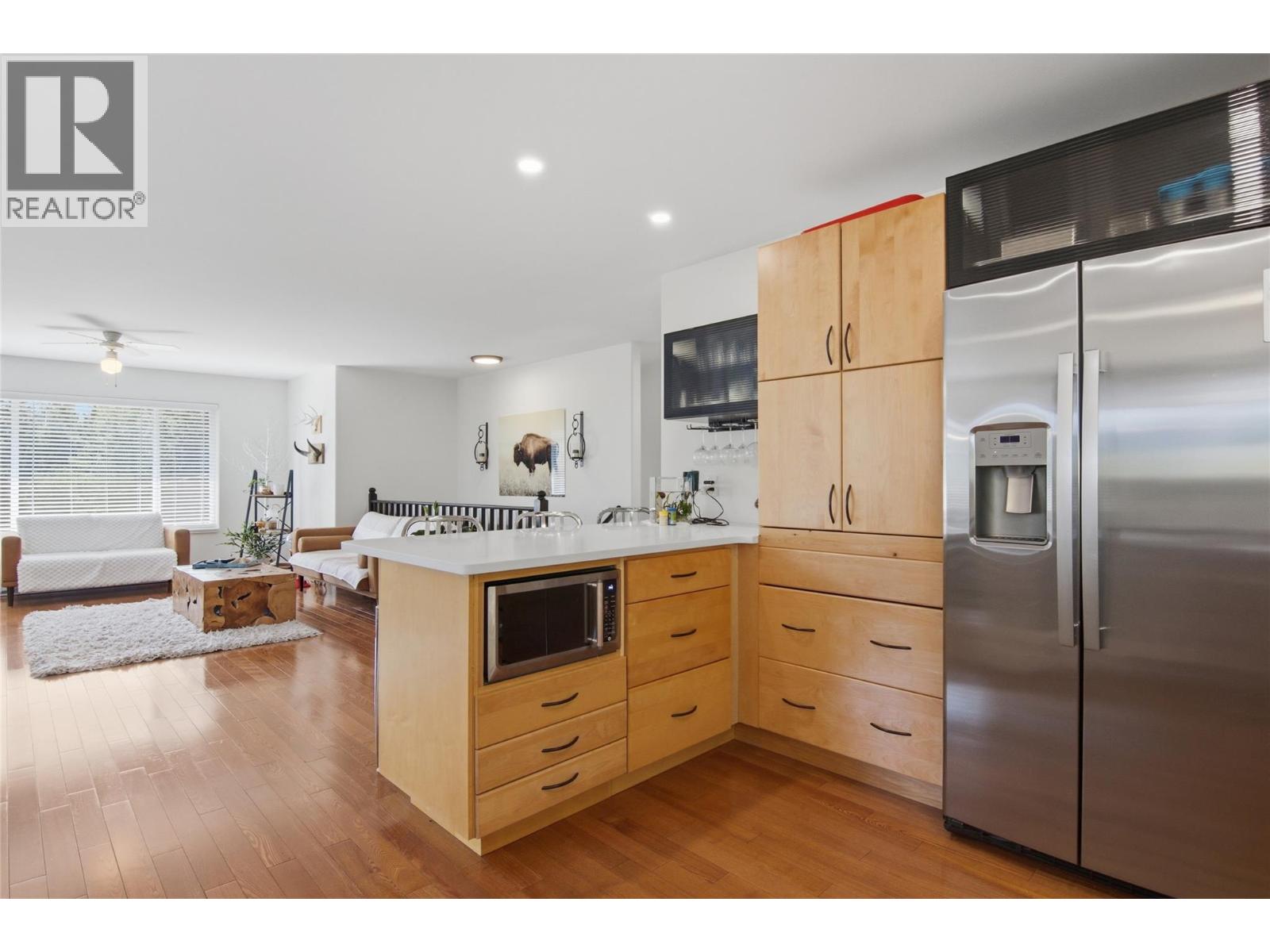  2529 Parkdale Place, Blind Bay