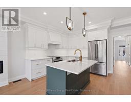 127 Hickory Street N, Whitby, ON L1N3X6 Photo 8