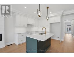 127 Hickory Street N, Whitby, ON L1N3X6 Photo 9
