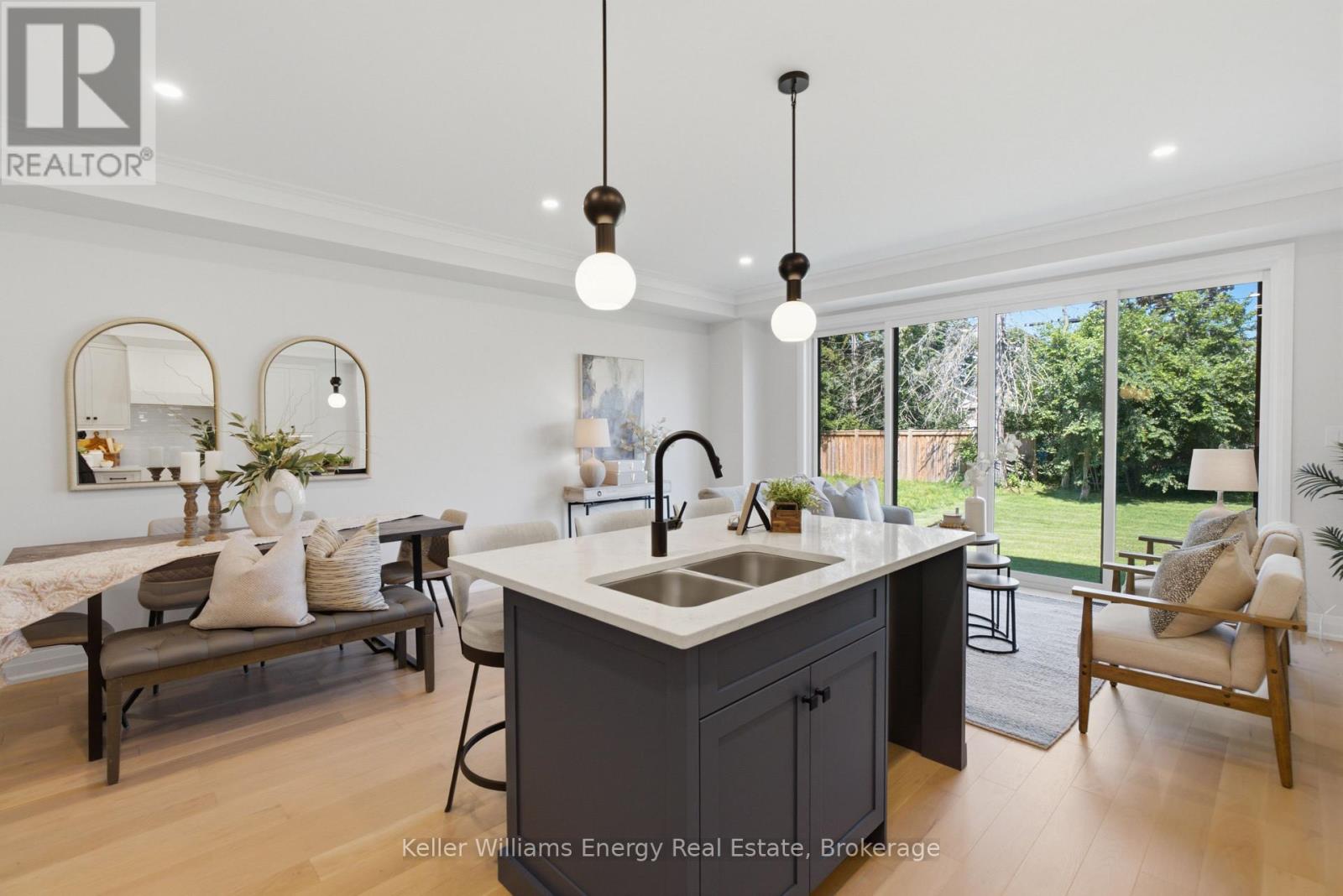 129 HICKORY STREET N - Image 10