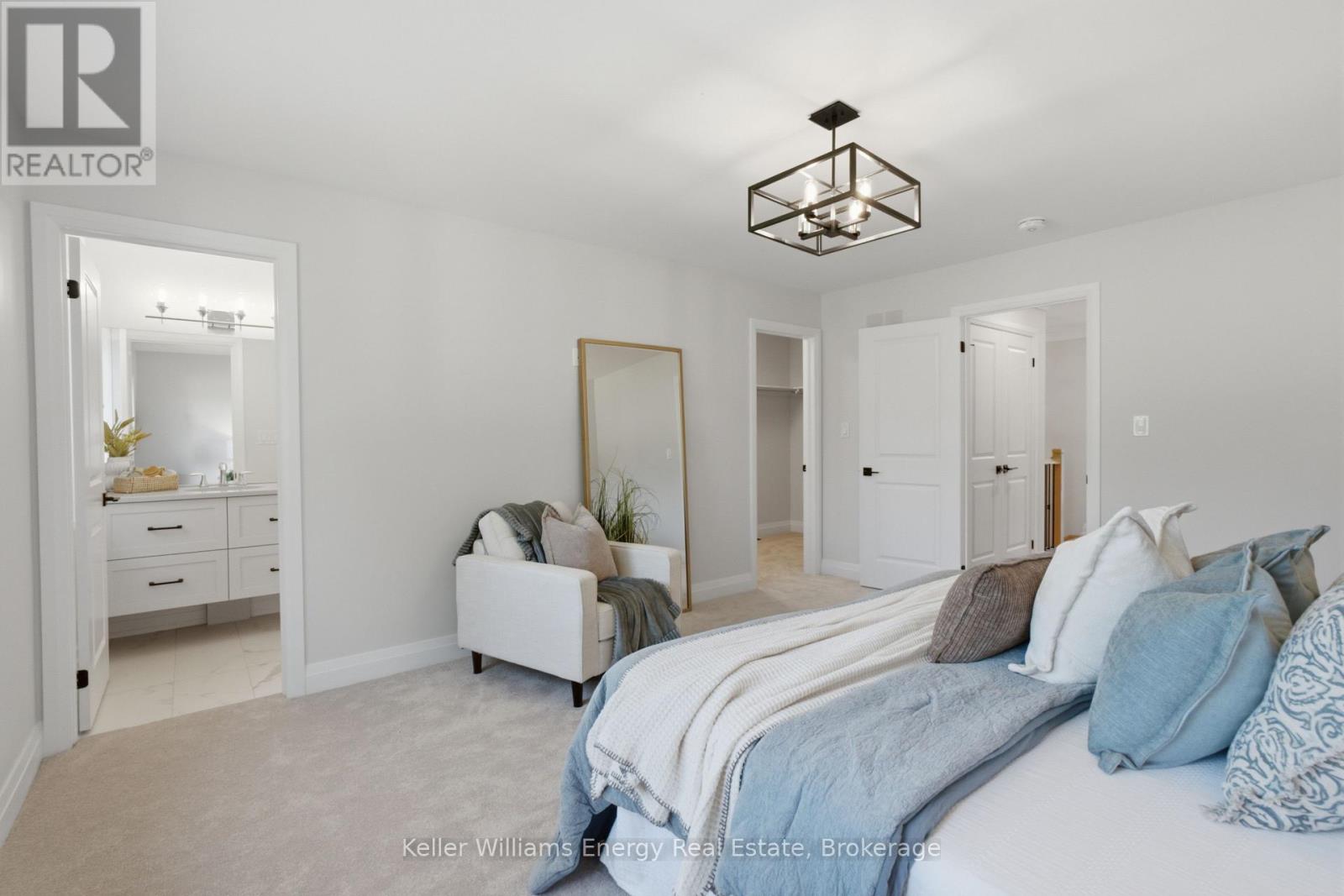 129 HICKORY STREET N - Image 21