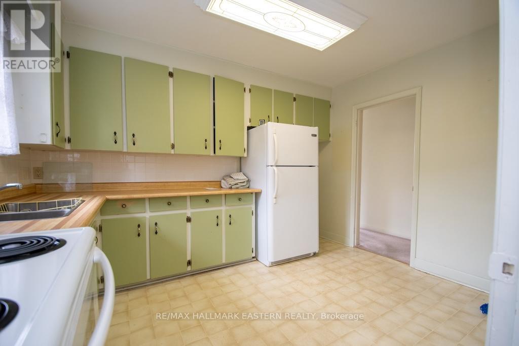 844 PHILIP STREET - 13