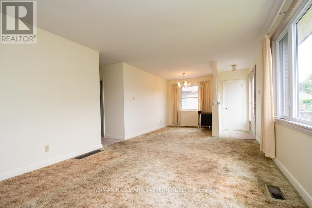 844 PHILIP STREET - 7