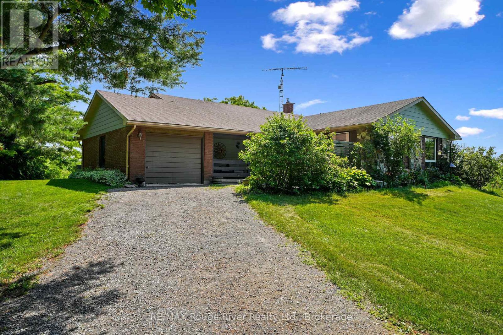 333 ARTHURS LANE - 1