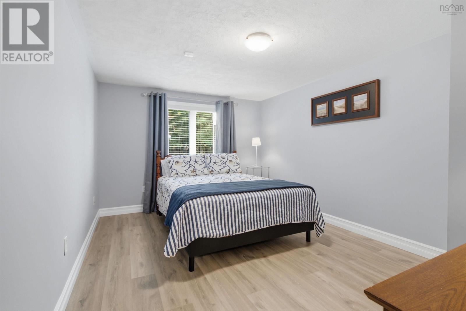 34 Etna Street - 27