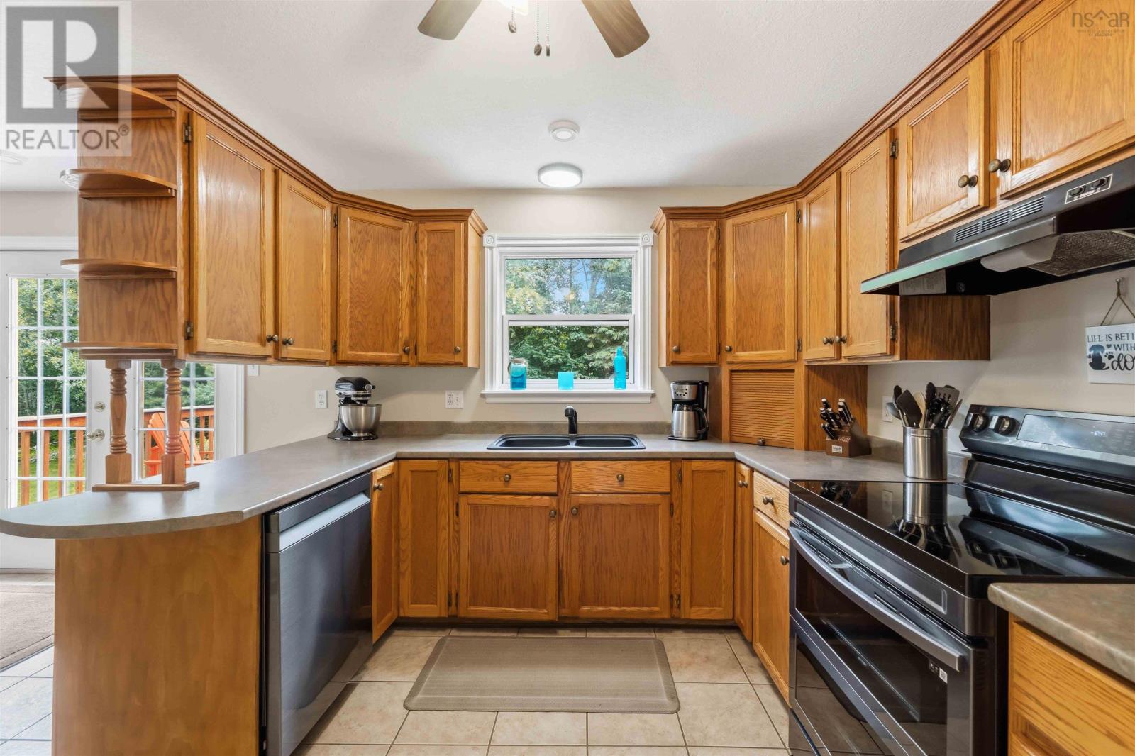 14 Acadia Drive - 5
