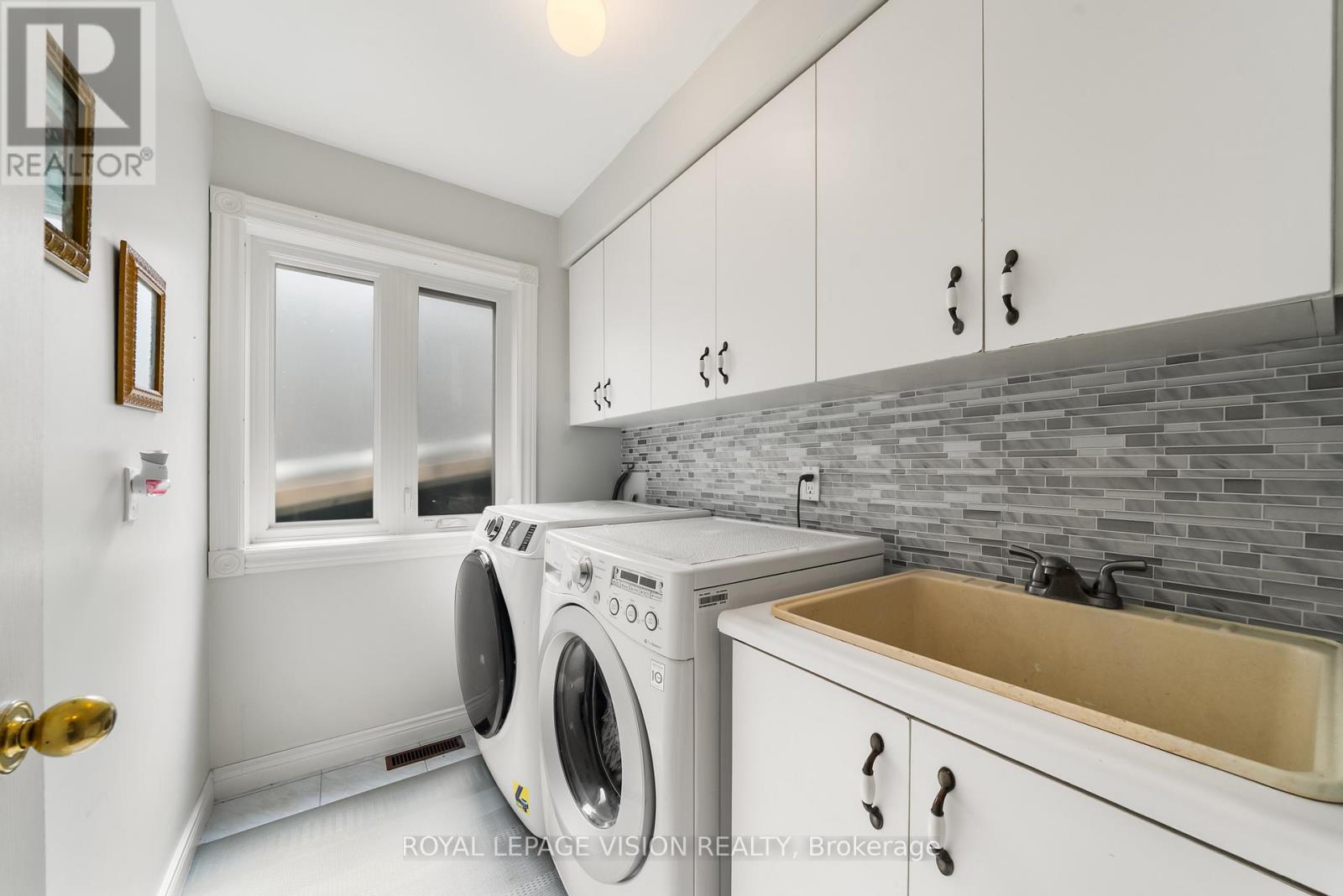 5 ANSON AVENUE - 18