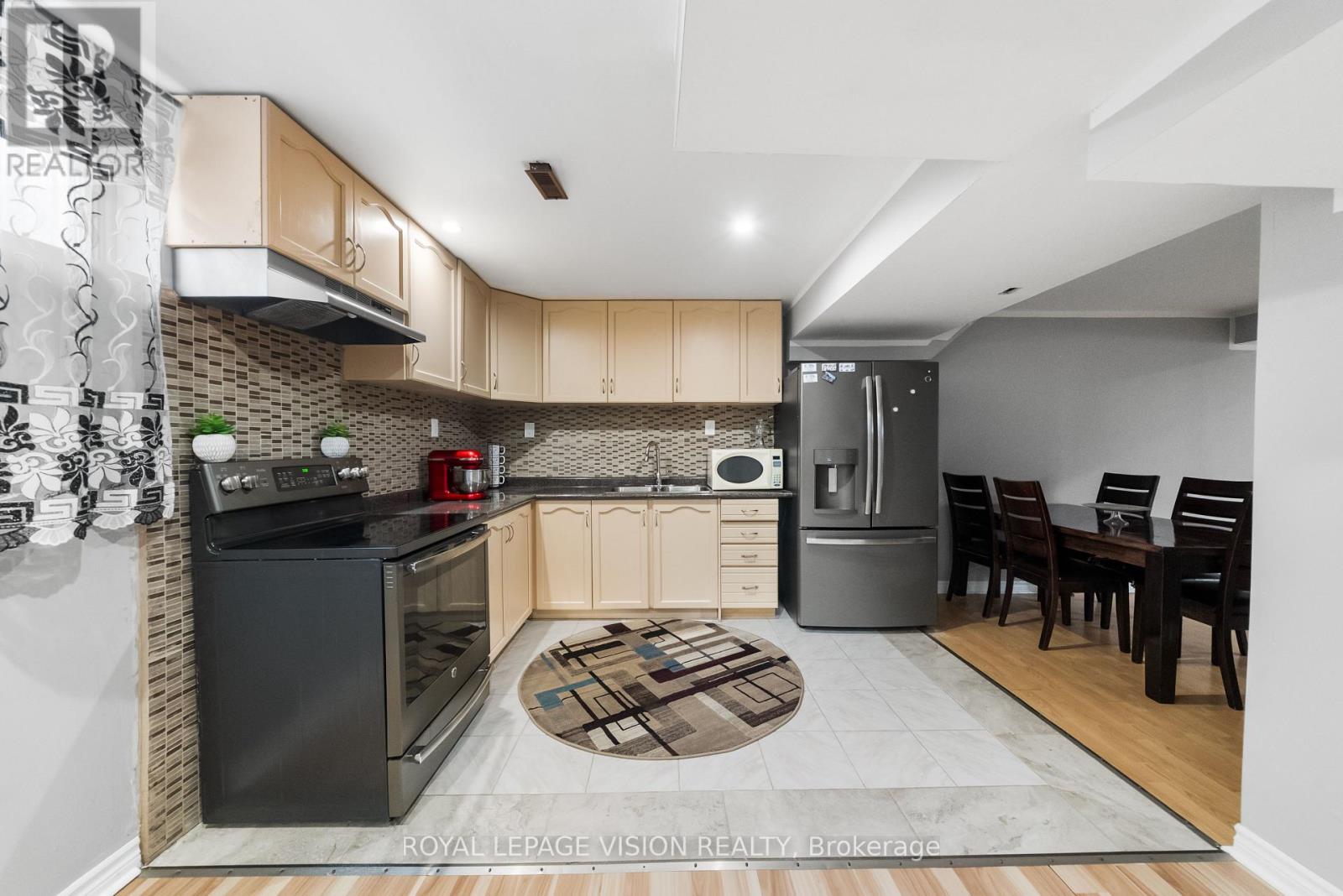 5 ANSON AVENUE - 32