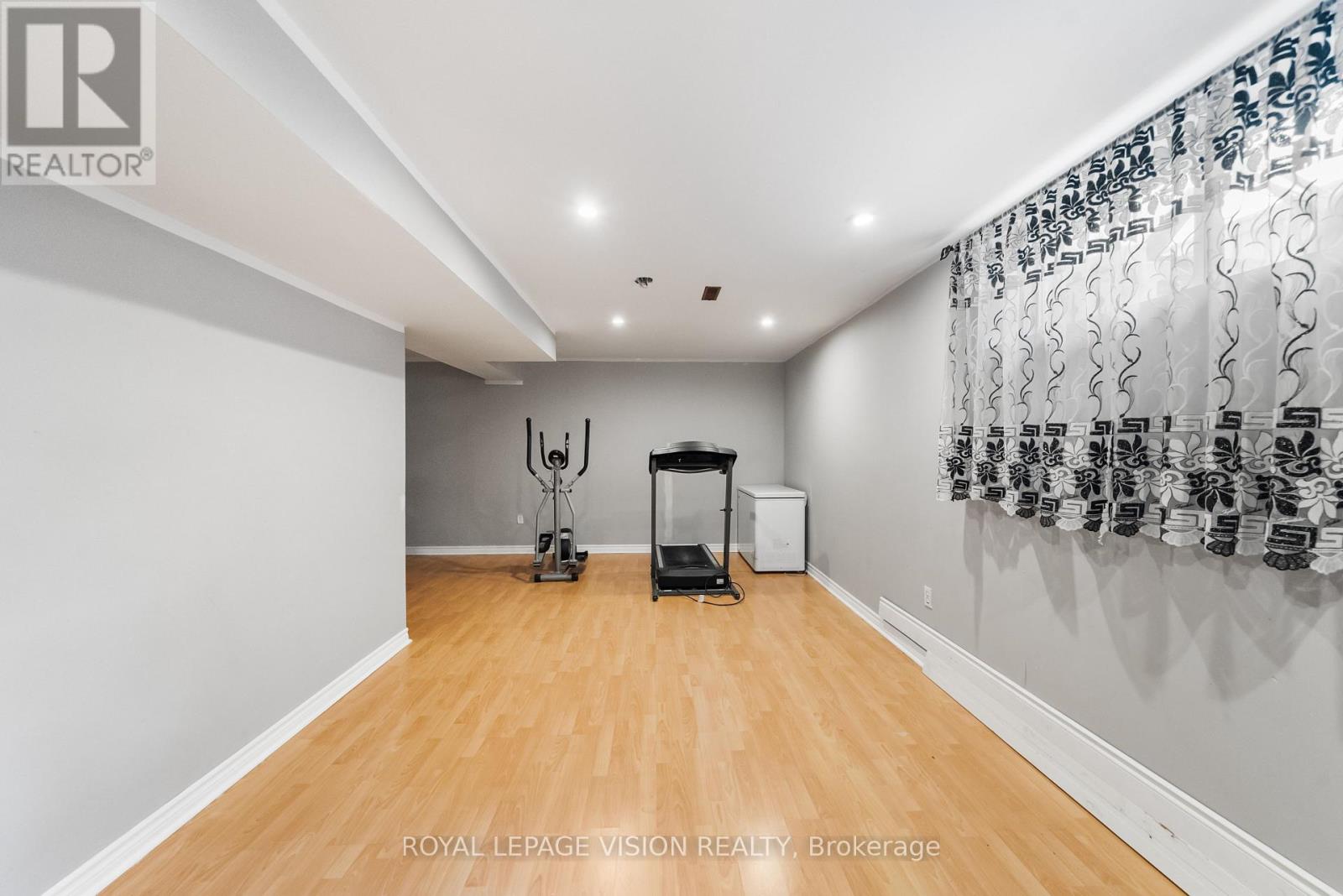 5 ANSON AVENUE - 33