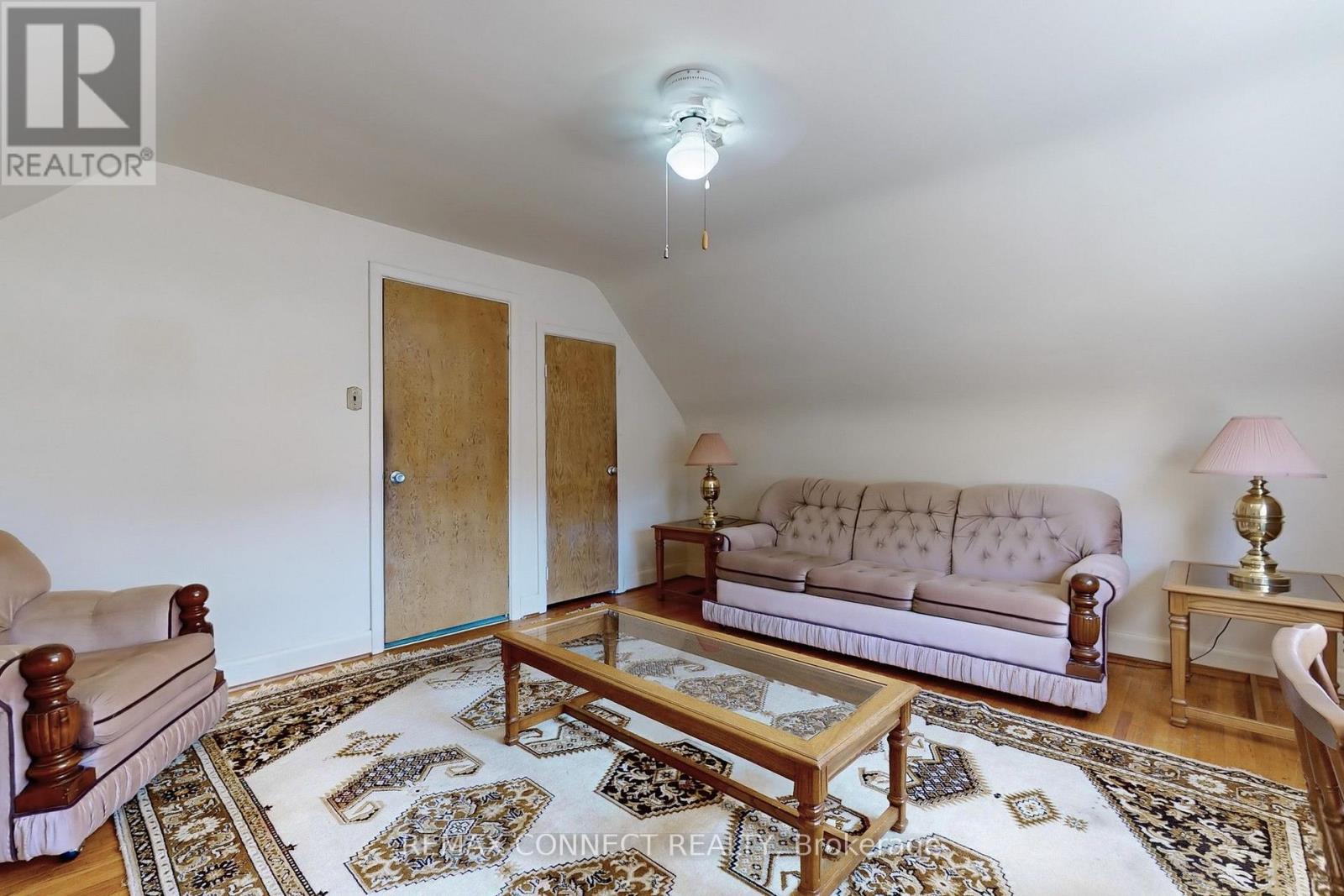 20 BRINLOOR BOULEVARD - 20