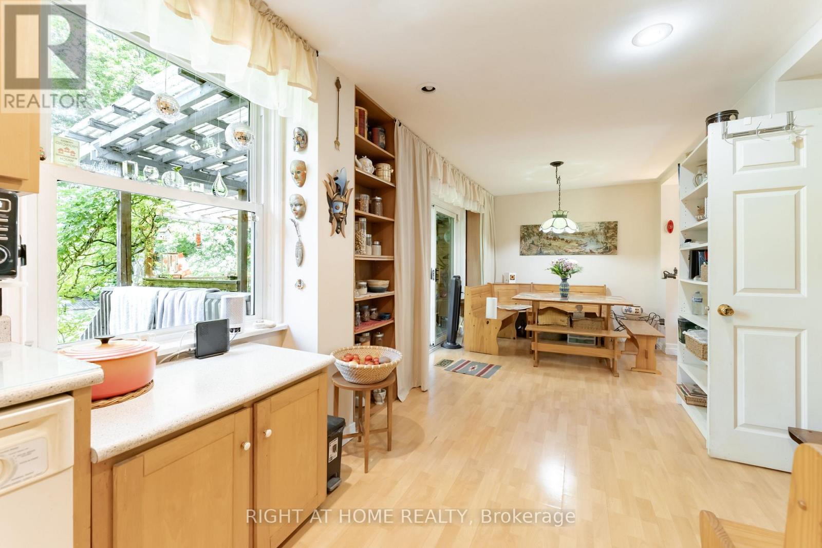 30 ALLISTER AVENUE - 11