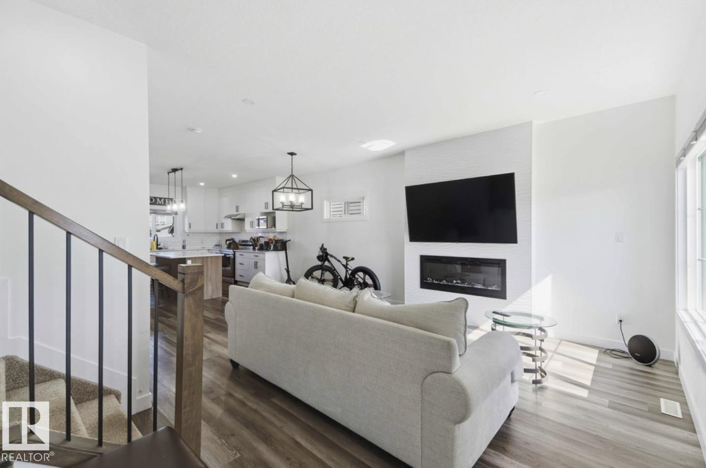 17924 61 Street NW - 4