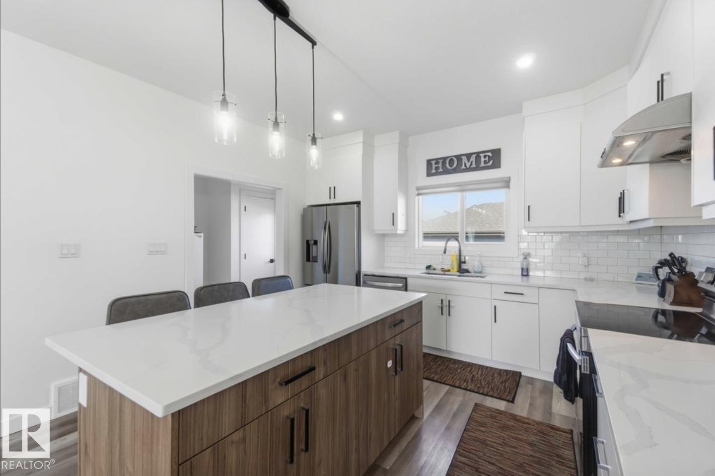 17924 61 Street NW - 12