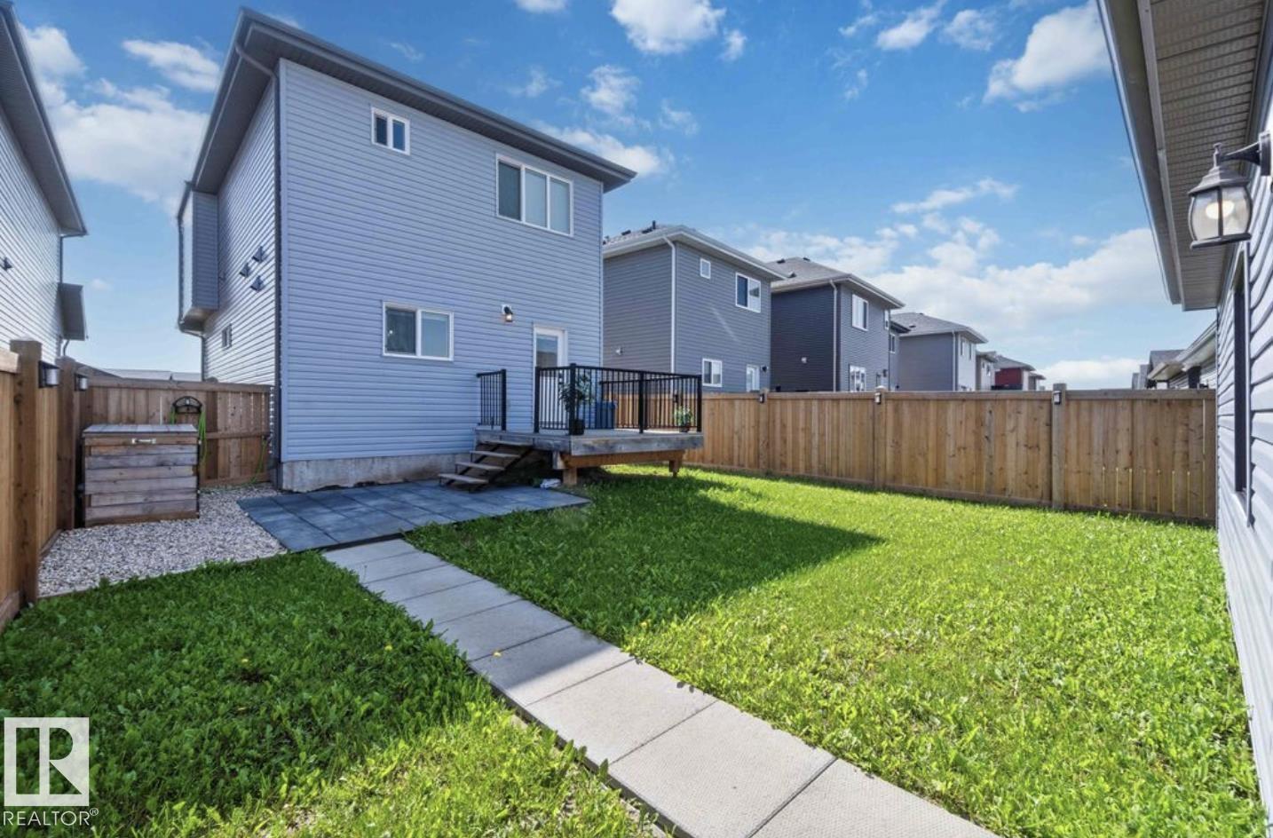17924 61 Street NW - 33