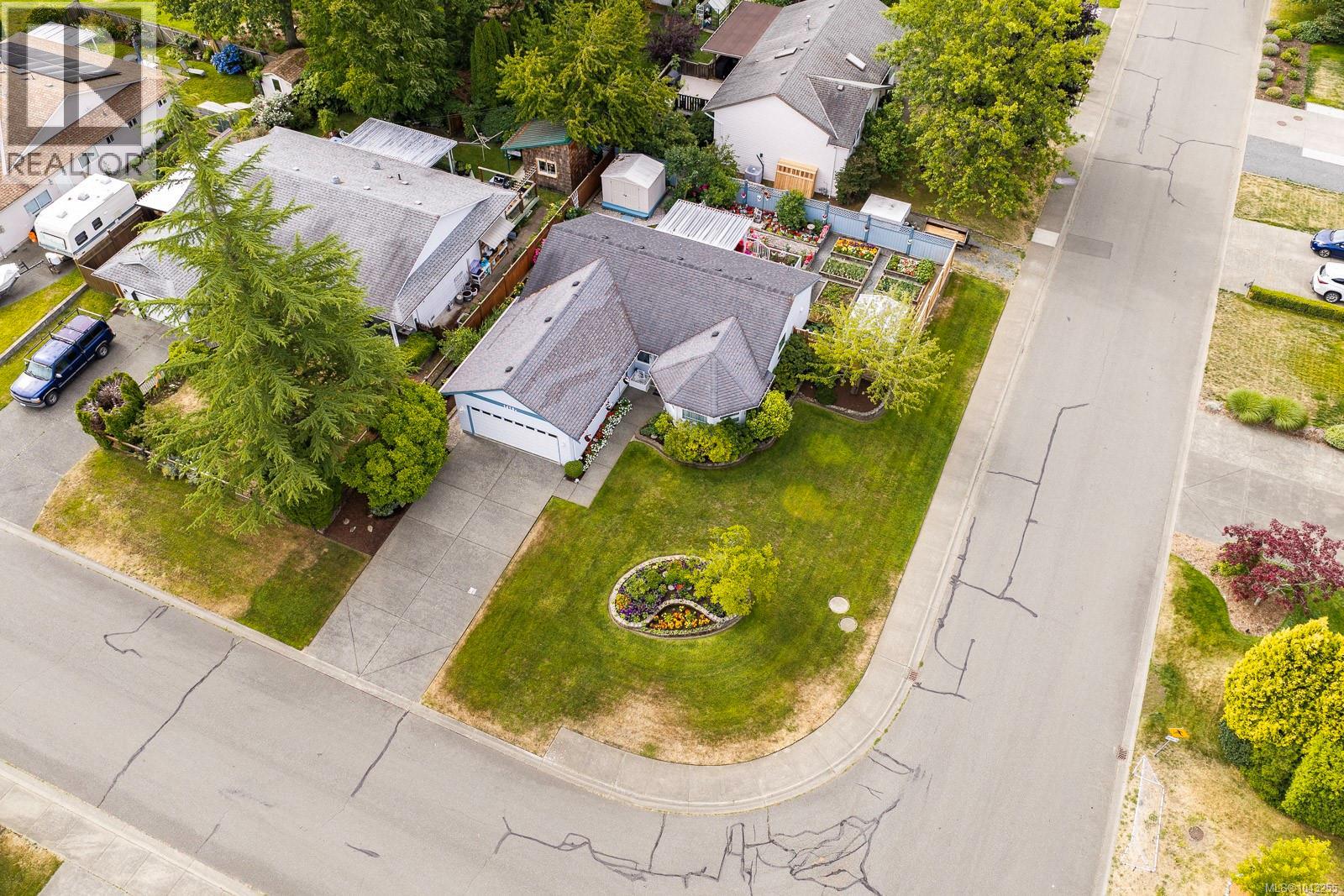 1413 Canso Ave - 31