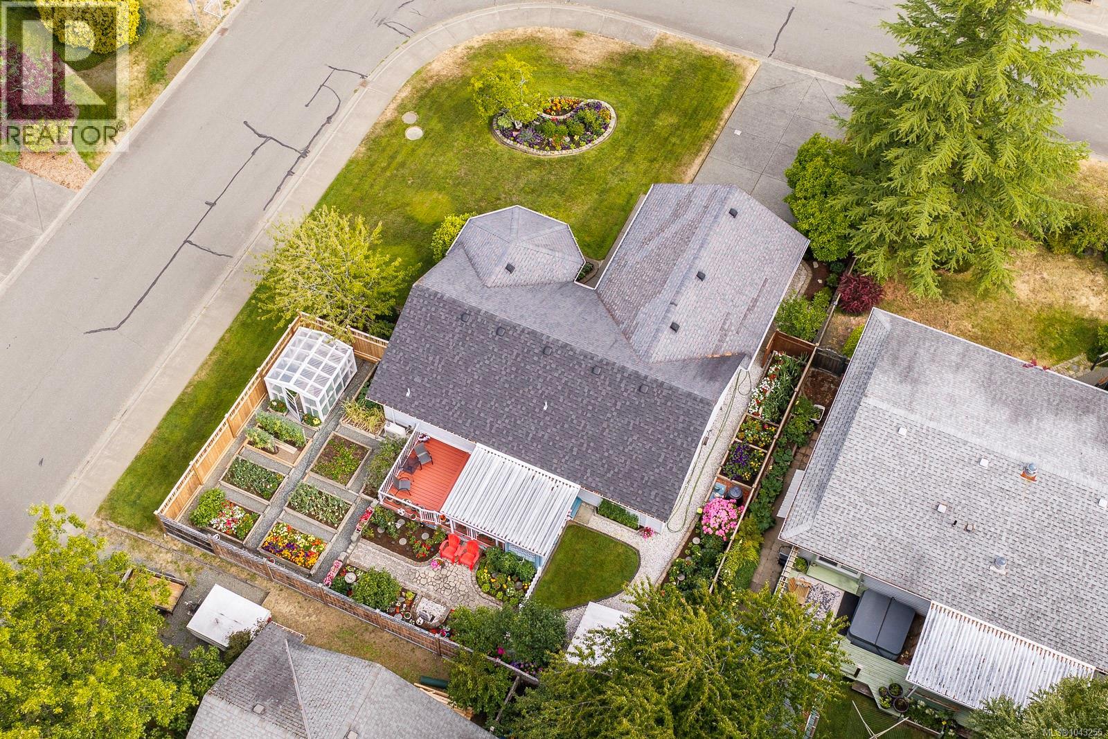 1413 Canso Ave - 36