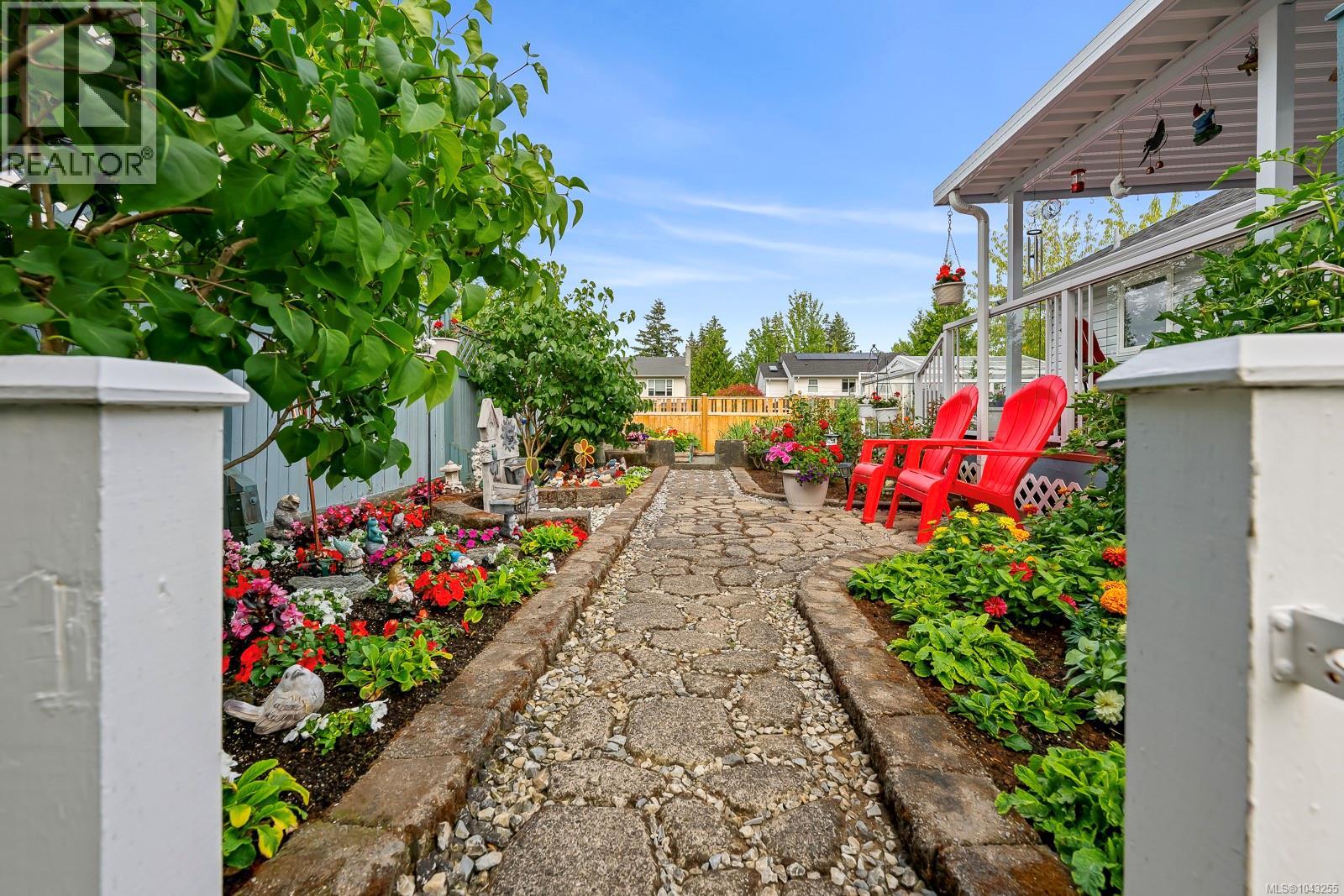 1413 Canso Ave - 45