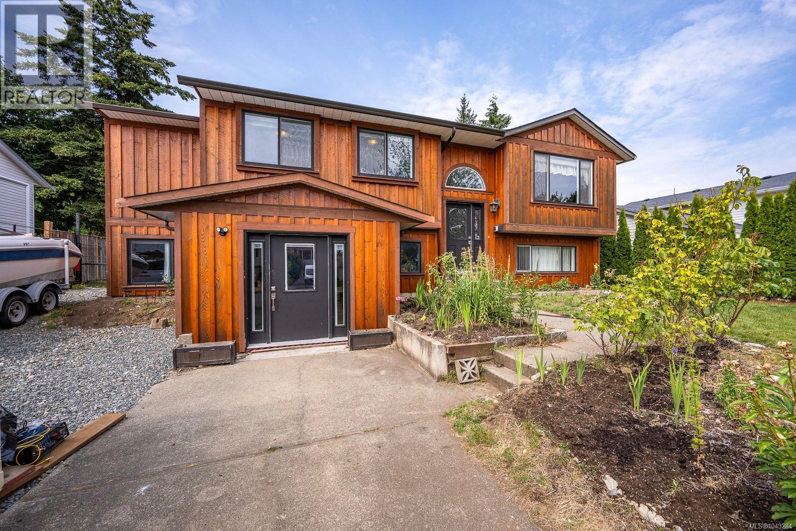 2110 Murrelet Dr - 1