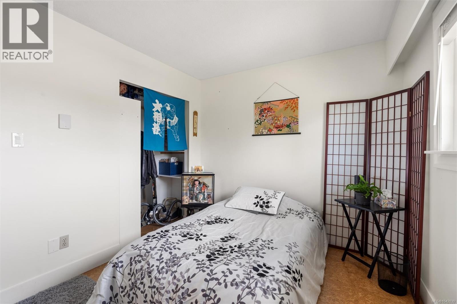 7 4391 Torquay Drive, Saanich