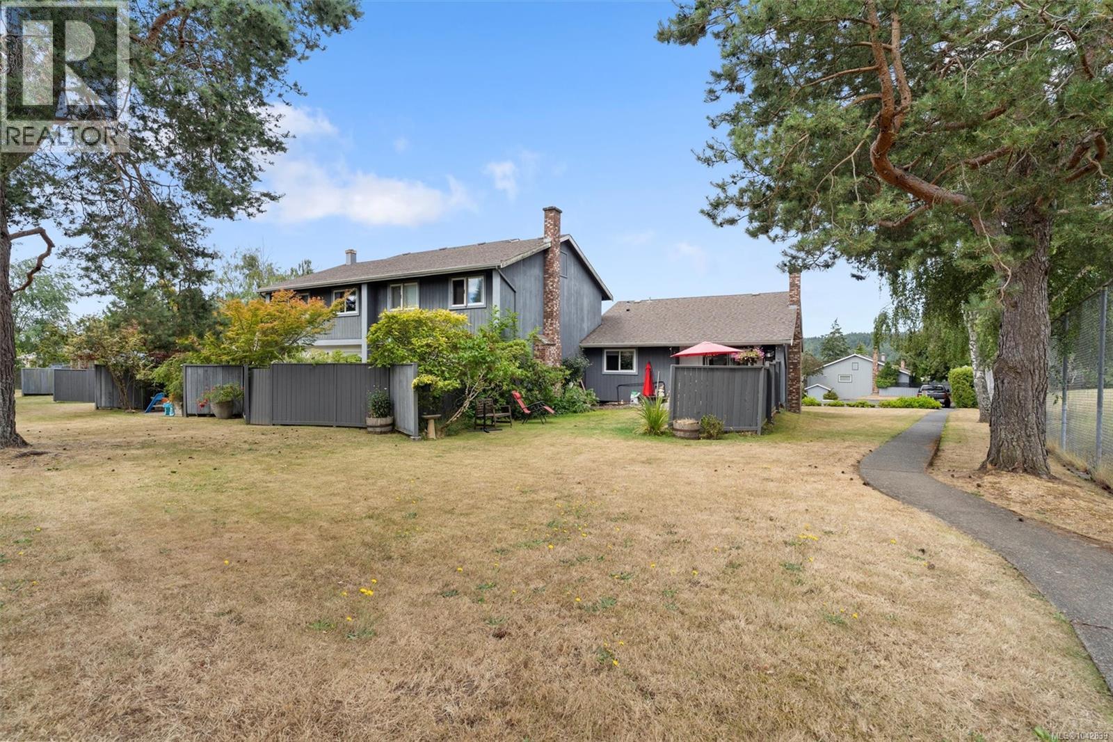 7 4391 Torquay Drive, Saanich
