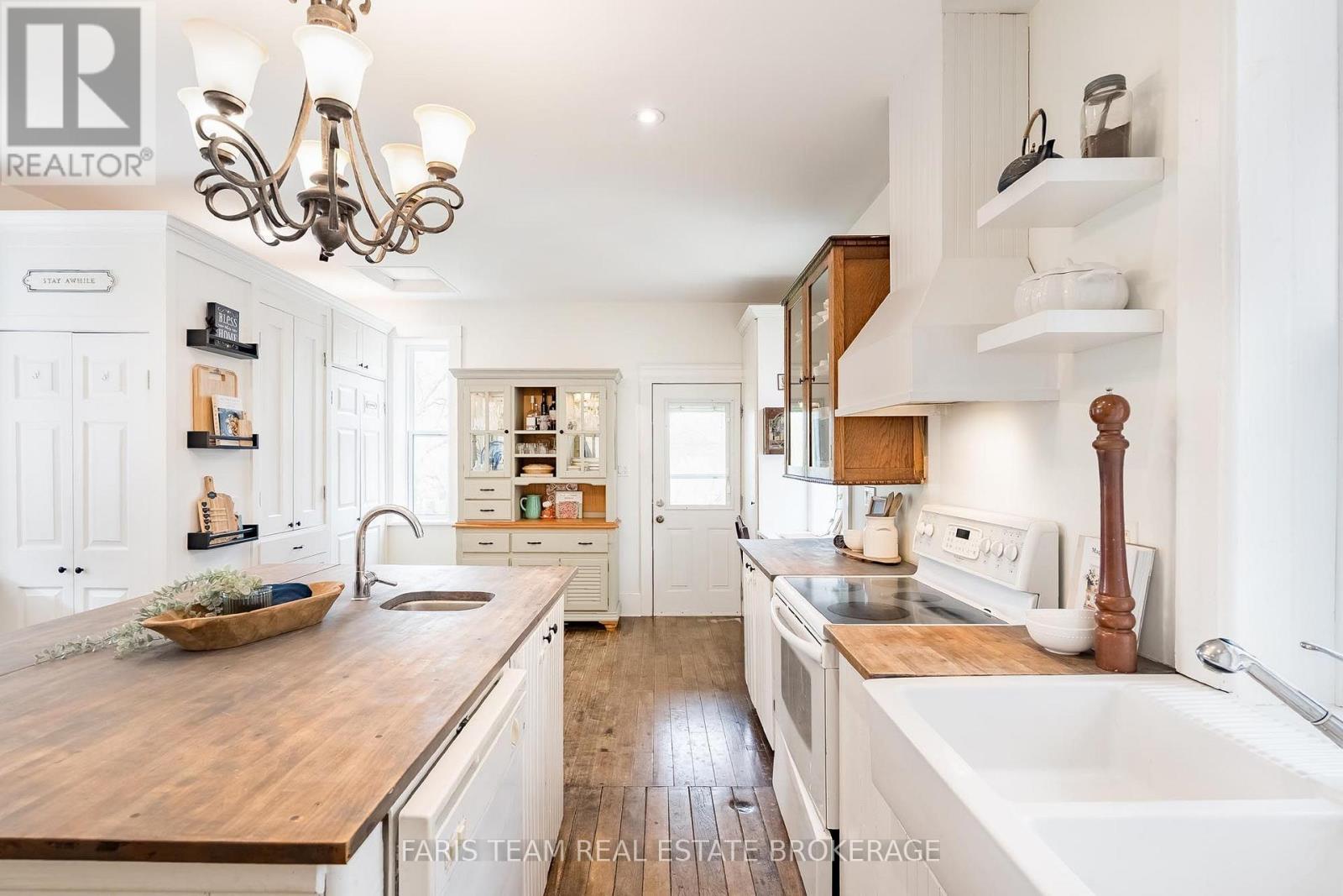 53 BURTON AVENUE - 12