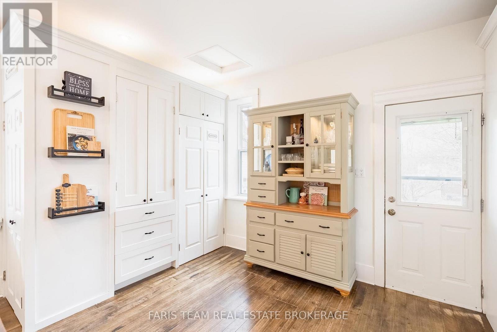 53 BURTON AVENUE - 13