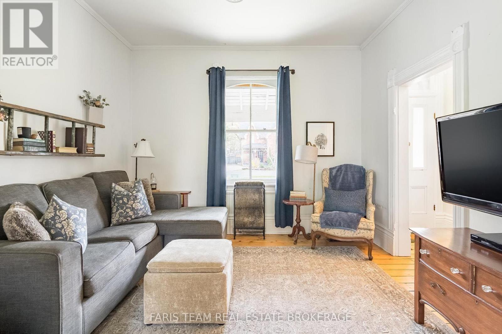 53 BURTON AVENUE - 16
