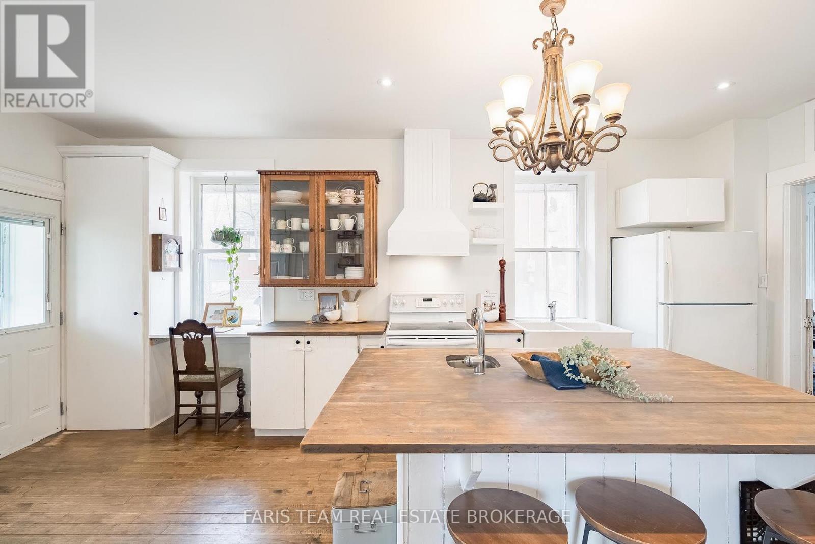 53 BURTON AVENUE - 9