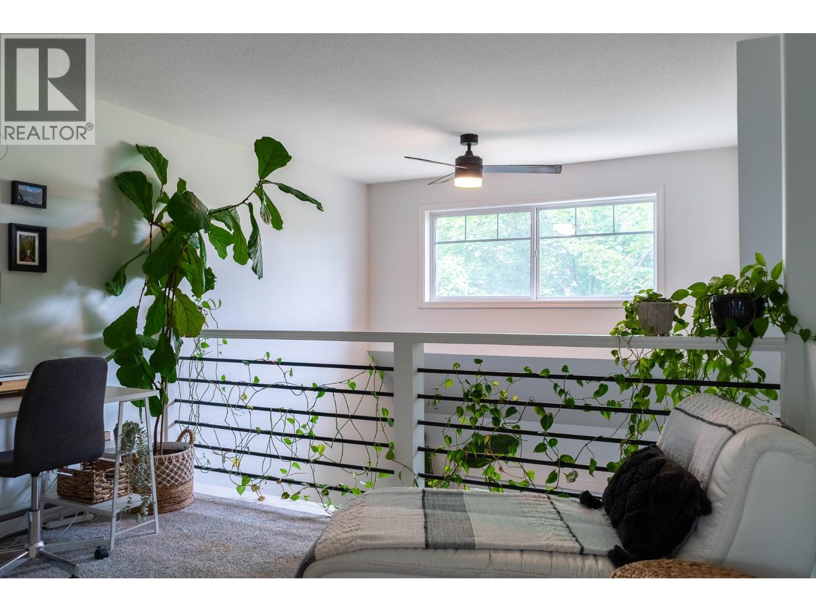 211 1390 Dilworth Crescent, Kelowna