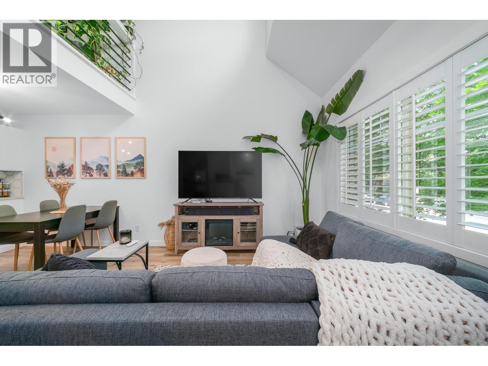 211 1390 Dilworth Crescent, Kelowna