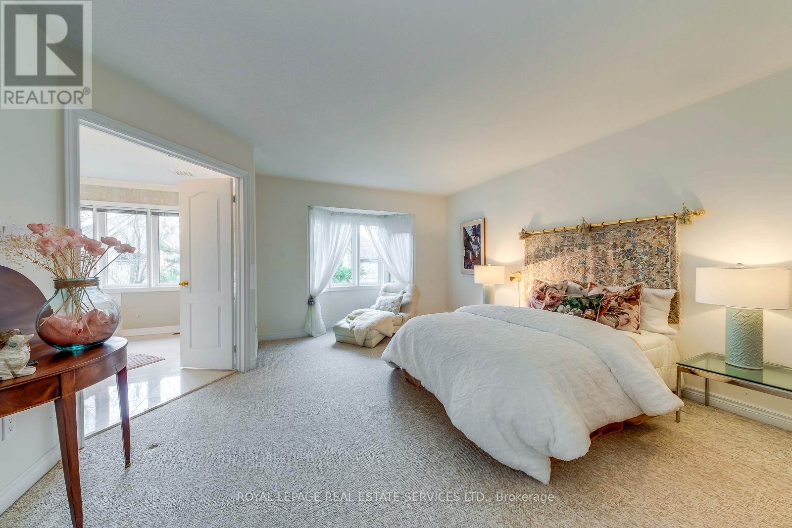 175 LA ROSE AVENUE - 18