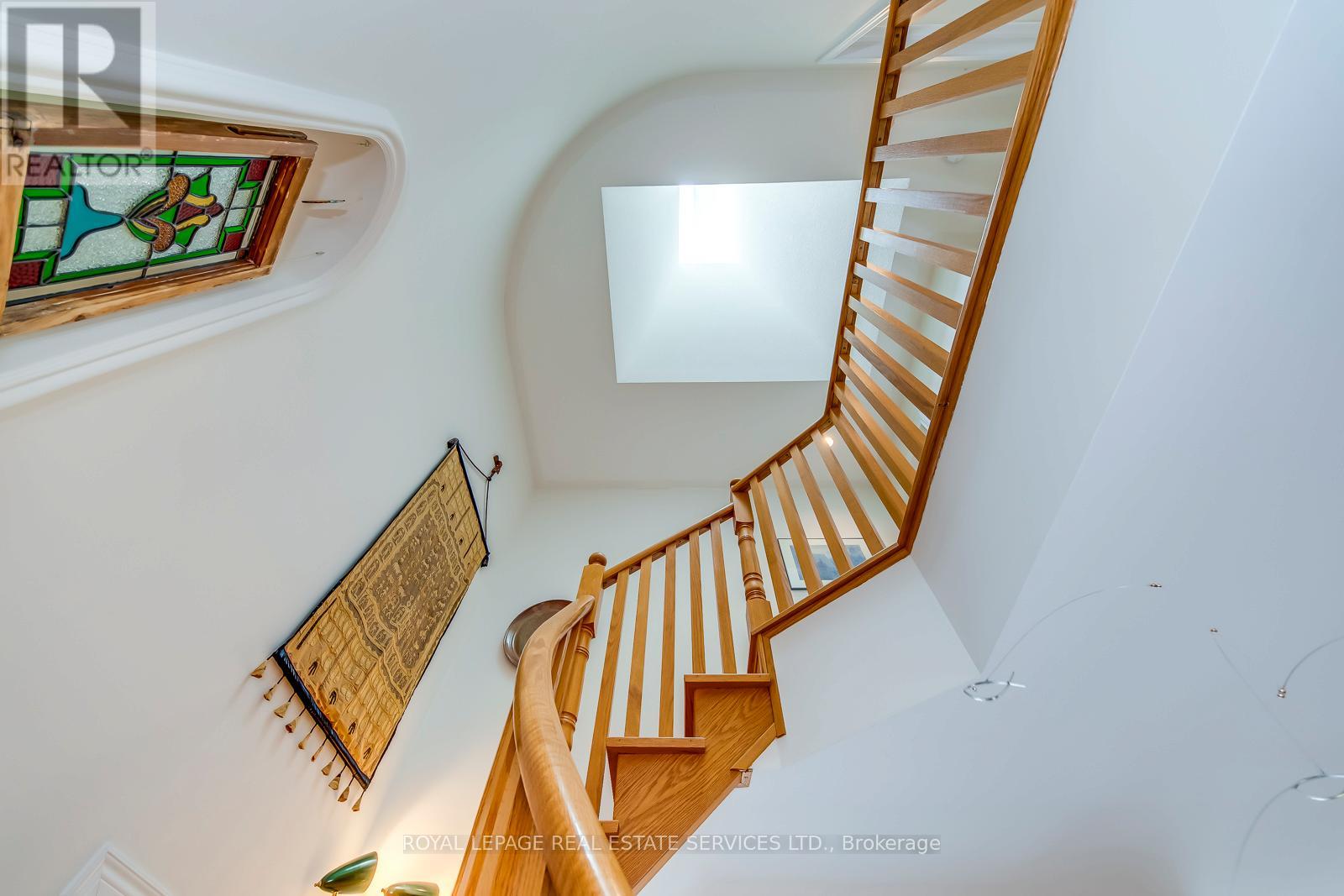 175 LA ROSE AVENUE - 17