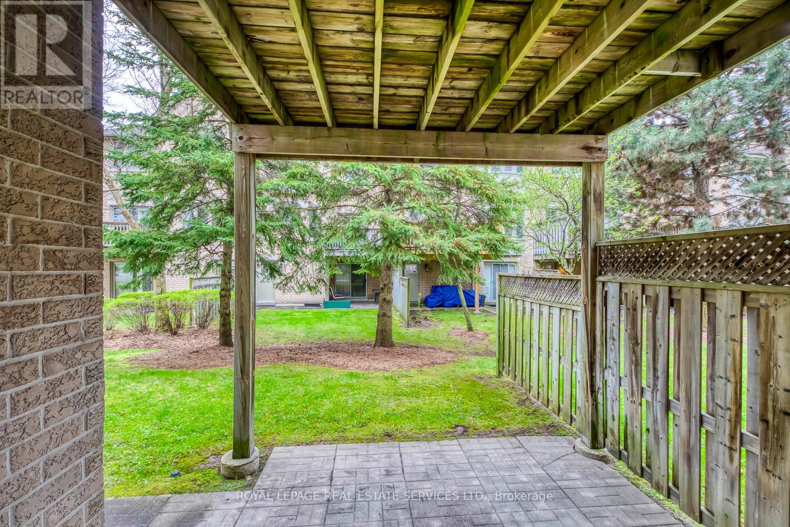 175 LA ROSE AVENUE - 34