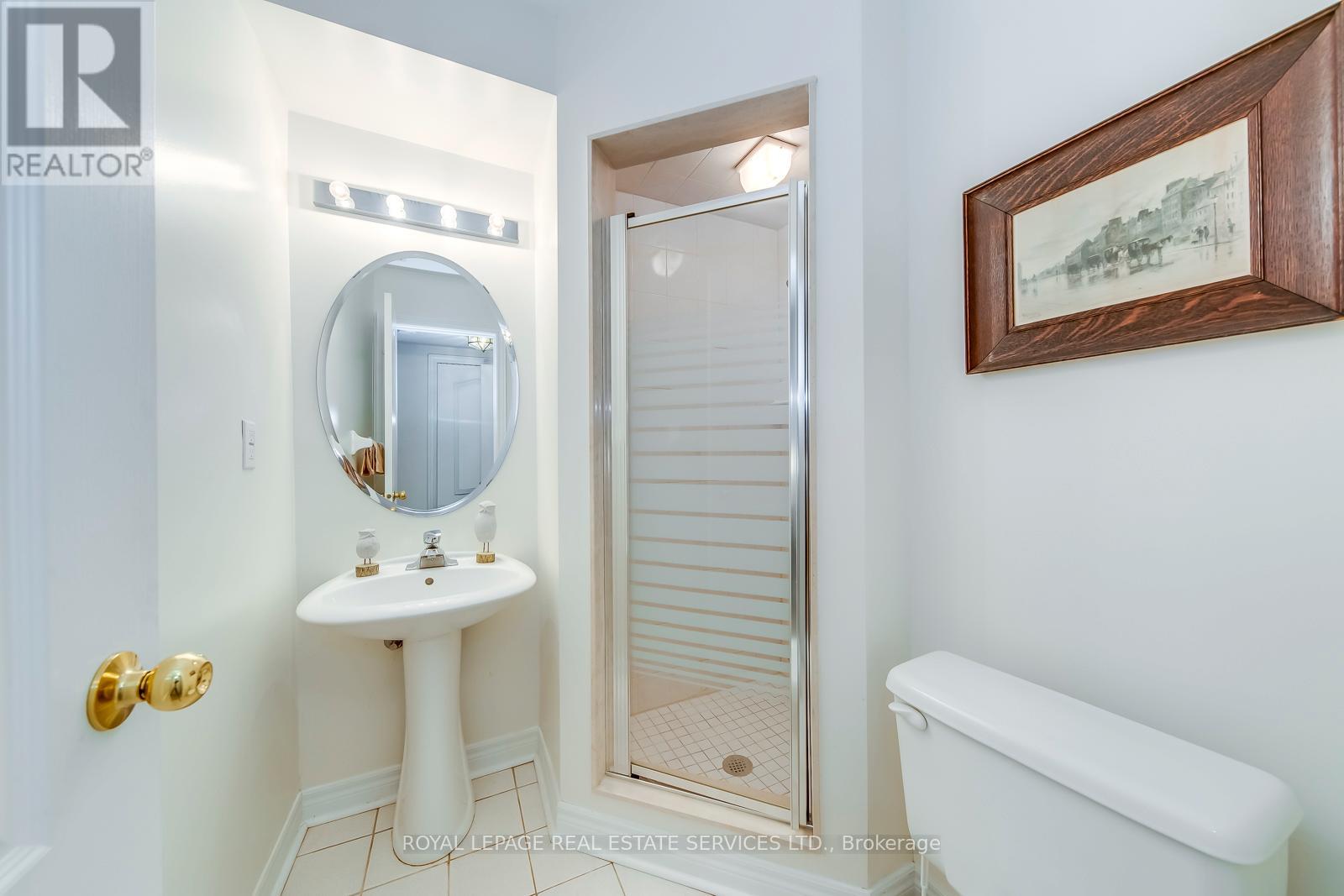 175 LA ROSE AVENUE - 35