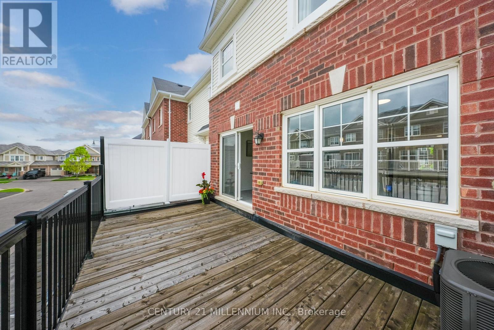 242 REMEMBRANCE ROAD - 27
