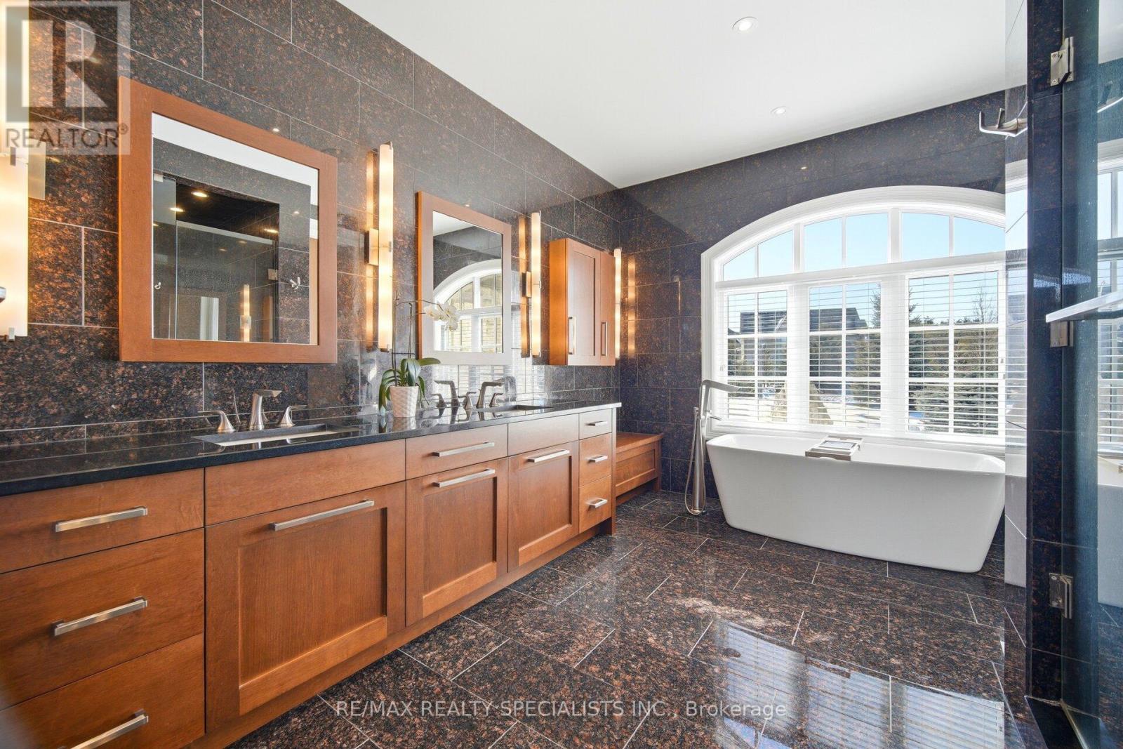 1 EDGEWILD DRIVE - 23