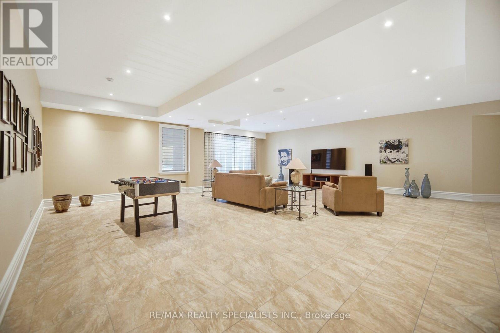 1 EDGEWILD DRIVE - 33