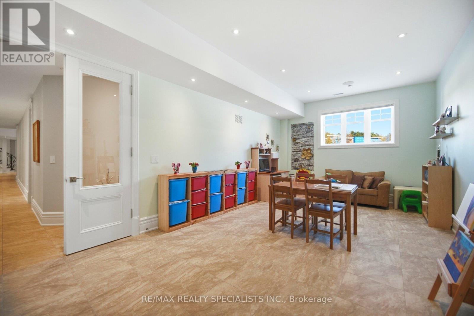 1 EDGEWILD DRIVE - 41