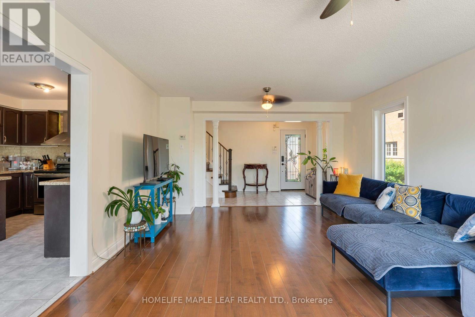 43 MORNINGMIST STREET - 12