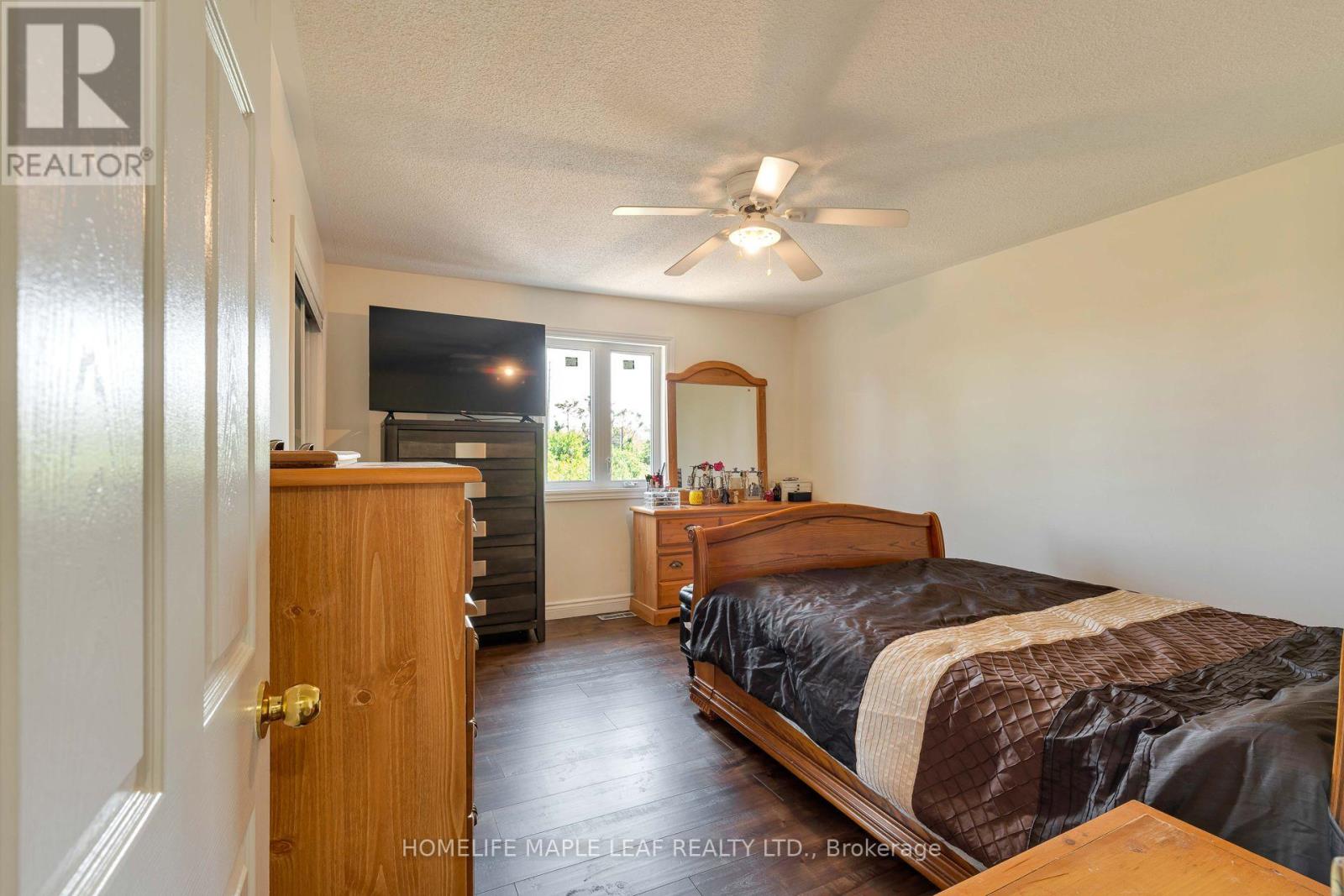 43 MORNINGMIST STREET - 23
