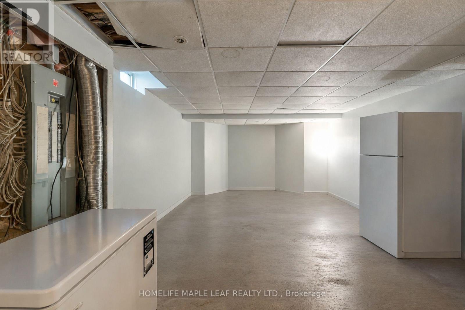 43 MORNINGMIST STREET - 31